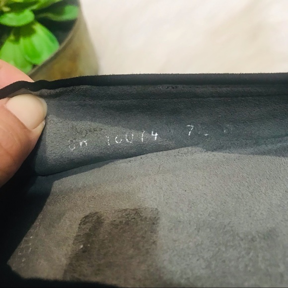 Stuart Weitzman Square Toe Suede Block Heels 7.5M - Picture 9 of 10